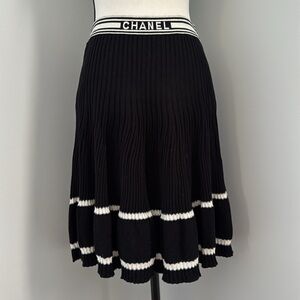 Chanel knitted skirt size 40